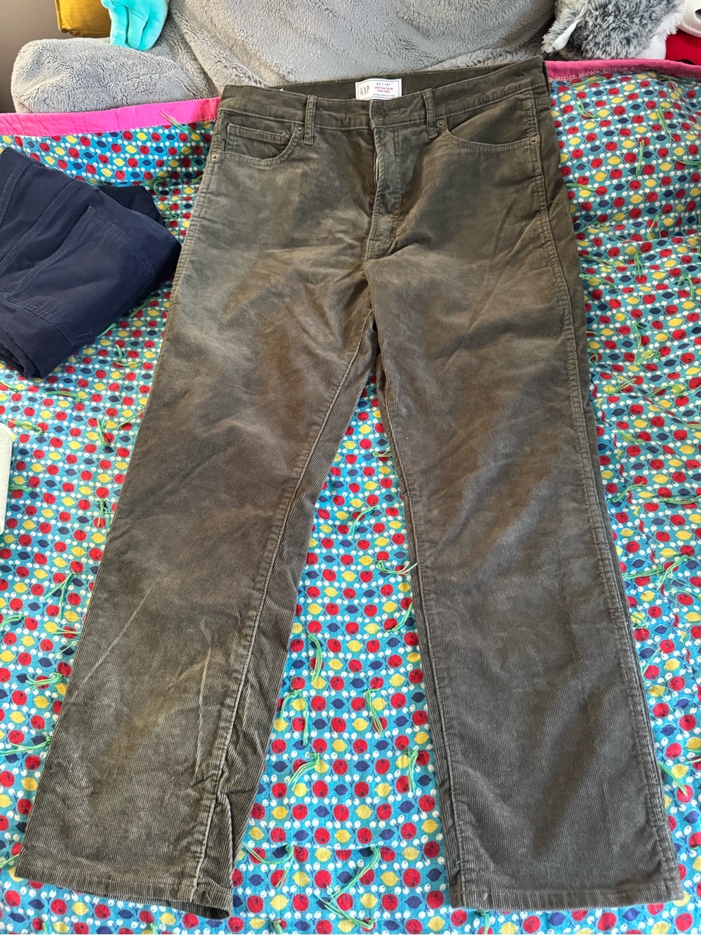 Women’s GAP Vintage Slim High Rise Corduroy Pants. Size 14 Regular